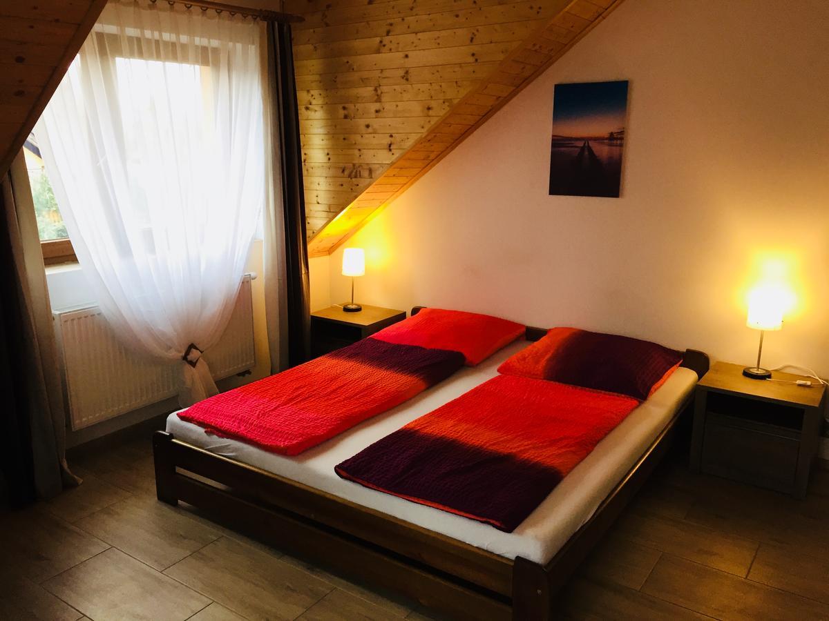 Penzion Na Americe Нове-Йирни Номер фото