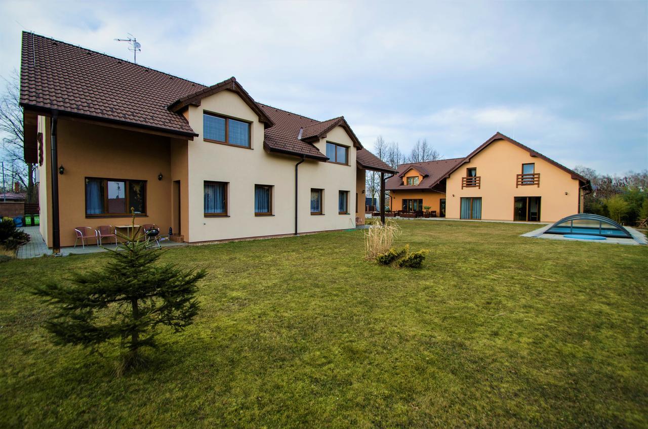 Penzion Na Americe Нове-Йирни Экстерьер фото